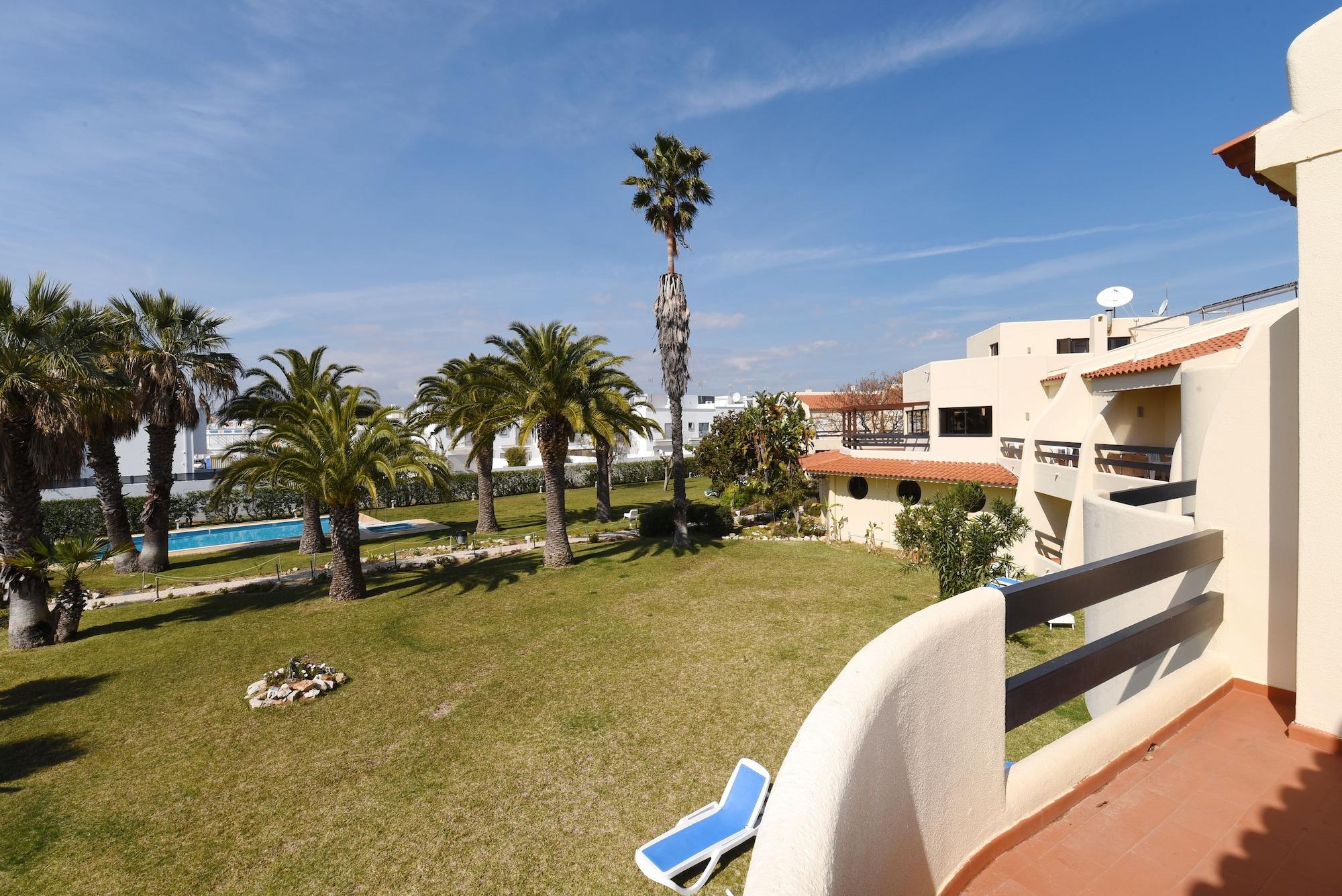 Praia Da Lota Resort - Beachfront Hotel Manta Rota Eksteriør billede
