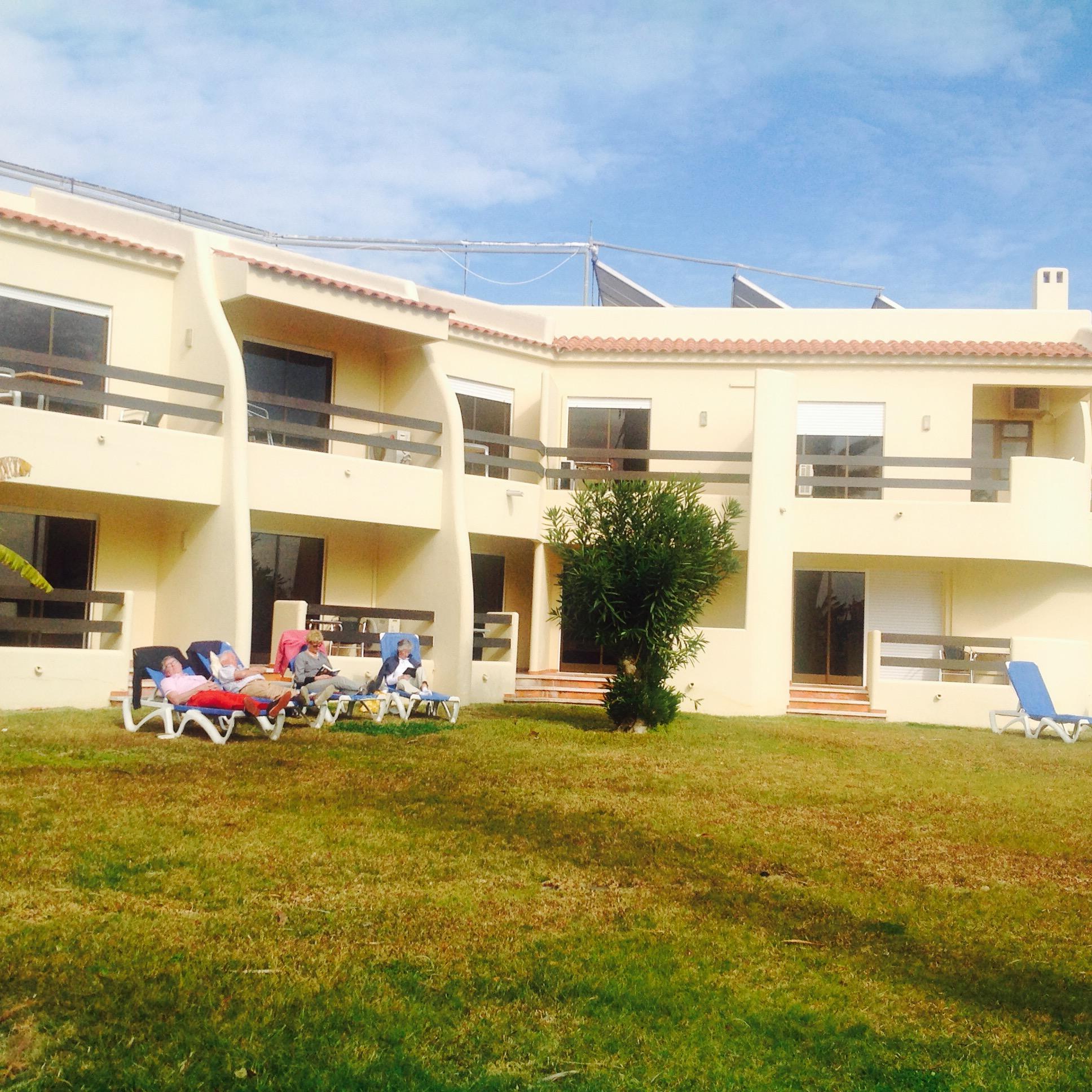 Praia Da Lota Resort - Beachfront Hotel Manta Rota Eksteriør billede