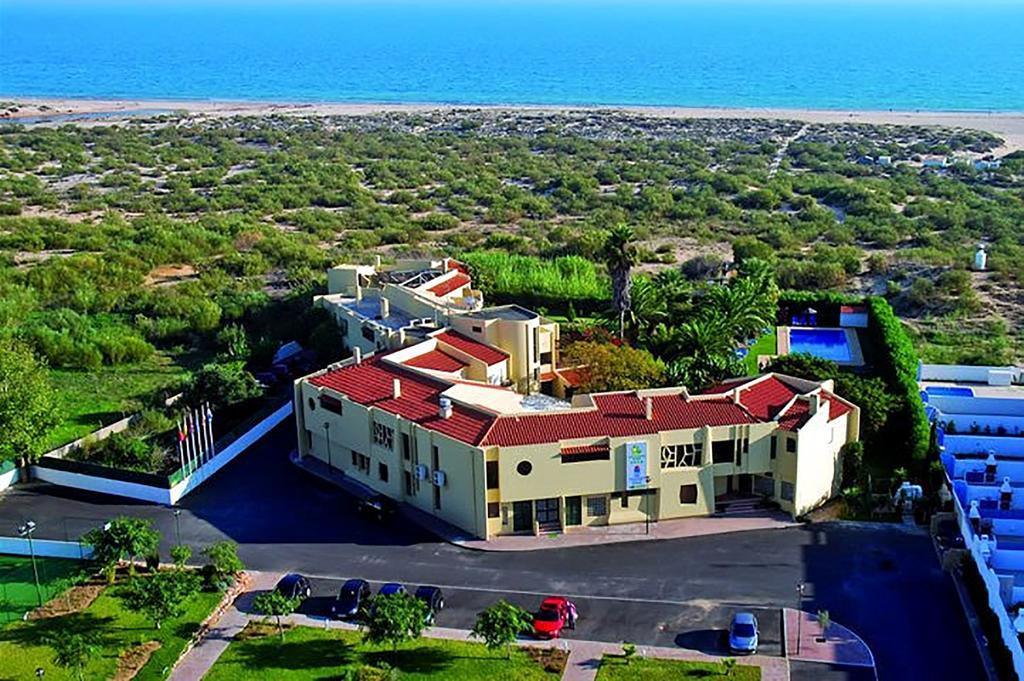 Praia Da Lota Resort - Beachfront Hotel Manta Rota Eksteriør billede